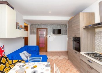 Three-room apartment Via Borriana, Torino (neighborhood Regio Parco) - photo 4