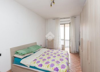 Three-room apartment Via Borriana, Torino (neighborhood Regio Parco) - photo 9