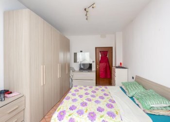 Three-room apartment Via Borriana, Torino (neighborhood Regio Parco) - photo 10
