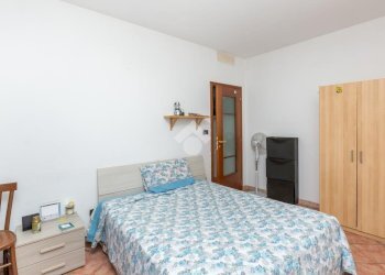 Three-room apartment Via Borriana, Torino (neighborhood Regio Parco) - photo 13