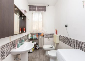 Three-room apartment Via Borriana, Torino (neighborhood Regio Parco) - photo 17