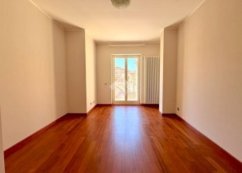 Three-room apartment Corso Alfieri, Asti - photo 13