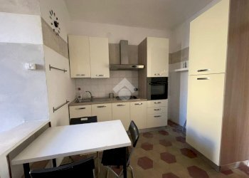 Two-room apartment Via Rosazza, Torino (neighborhood Vanchiglietta) - photo 2