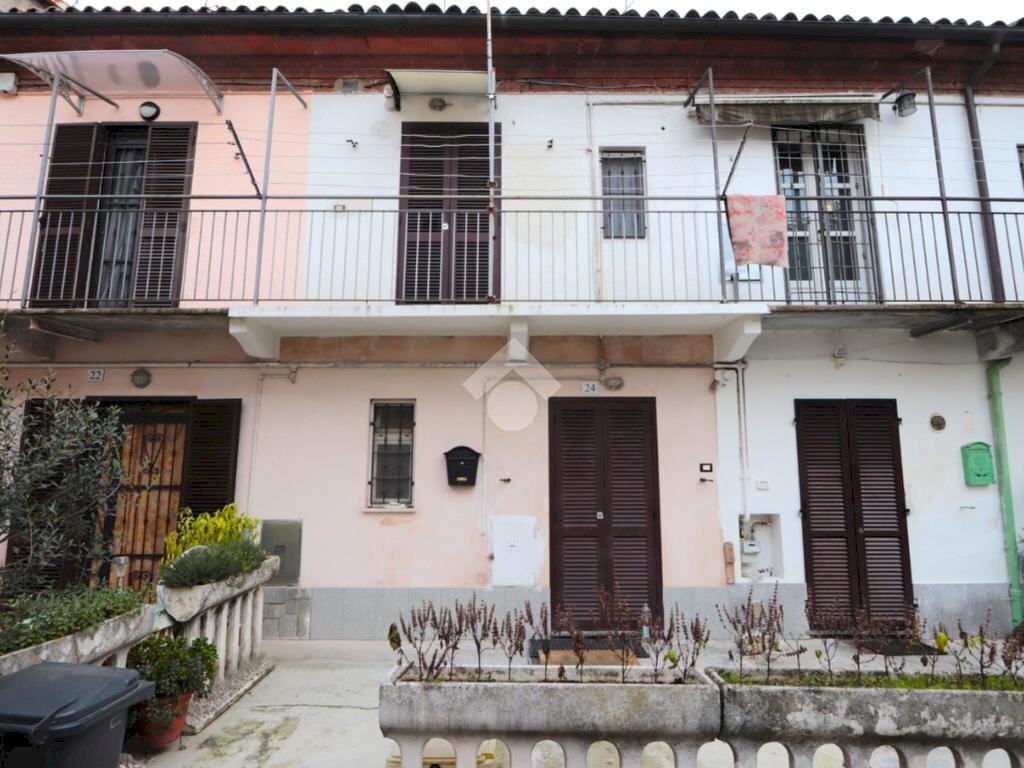 Four-room apartment Via scazzola, Alessandria - photo 2