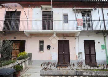 Four-room apartment Via scazzola, Alessandria - photo 2