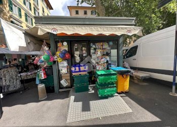 Commercial Activity piazza palermo, Genova (neighborhood Foce) - photo 2