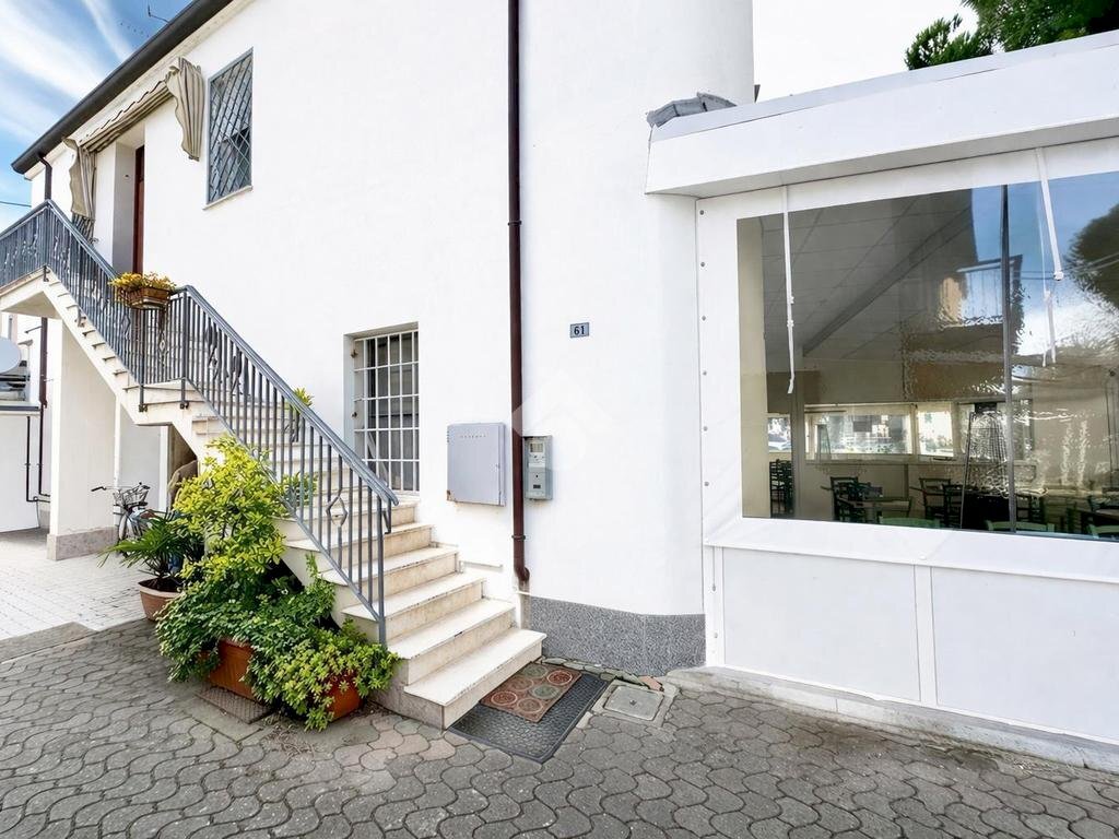 Four-room apartment Viale dei Navigatori, Ravenna (neighborhood Punta Marina) - photo 1