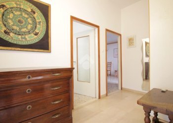 Two-room apartment Via del Giglio, Bologna (neighborhood Santa Viola) - photo 4