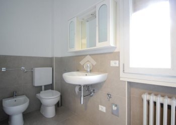 Two-room apartment Via del Giglio, Bologna (neighborhood Santa Viola) - photo 6