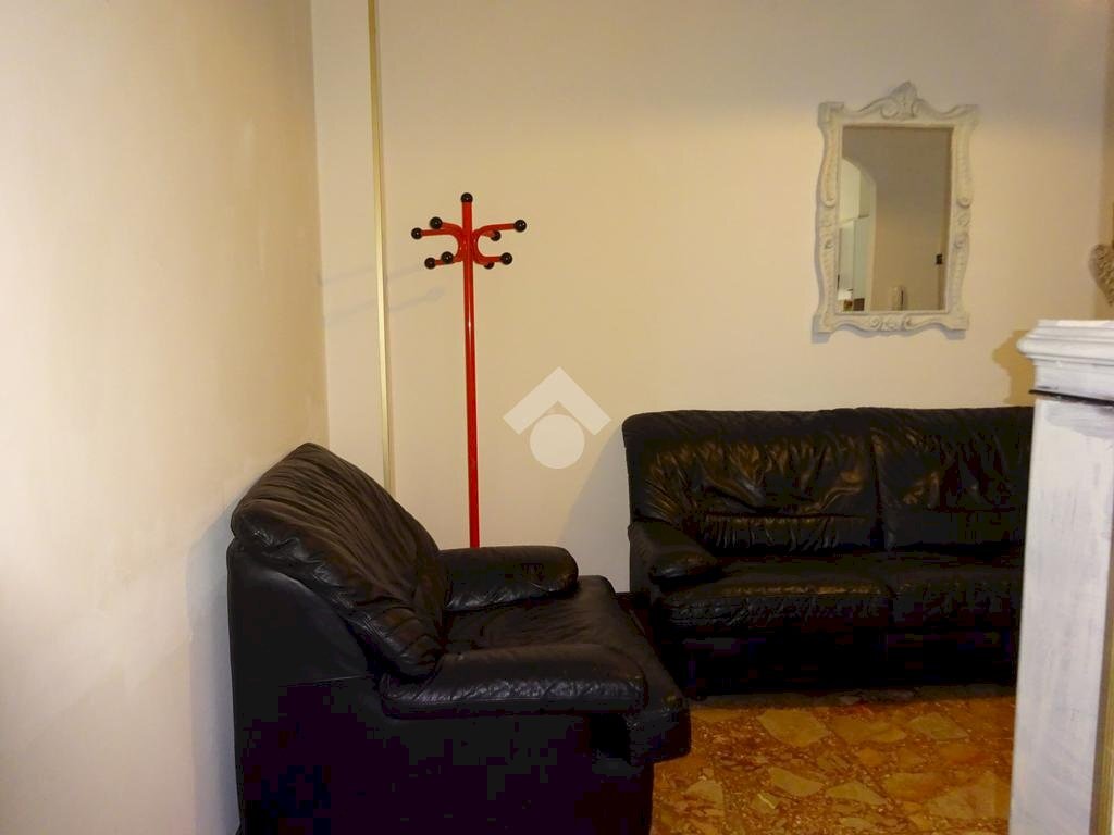 Three-room apartment Zona San Giorgio, Ferrara - photo 3
