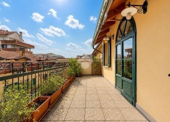 Four-room apartment Via Gaspare Rotondi, Paderno Dugnano - photo 4