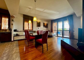 Three-room apartment via don puglisi, Peschiera Borromeo - photo 3