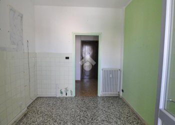 Three-room apartment Settimo Torinese, Settimo Torinese - photo 8