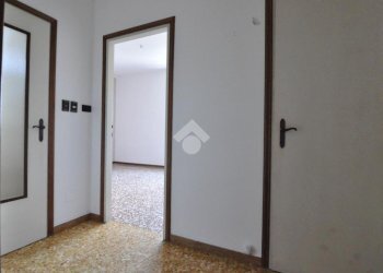 Three-room apartment Settimo Torinese, Settimo Torinese - photo 13