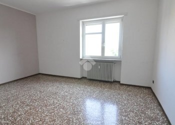 Three-room apartment Settimo Torinese, Settimo Torinese - photo 17