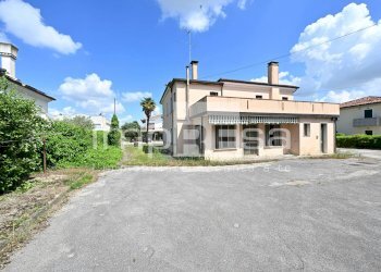 Foto 4 - Magazzino Via Callalta
 
24, Silea - foto 4