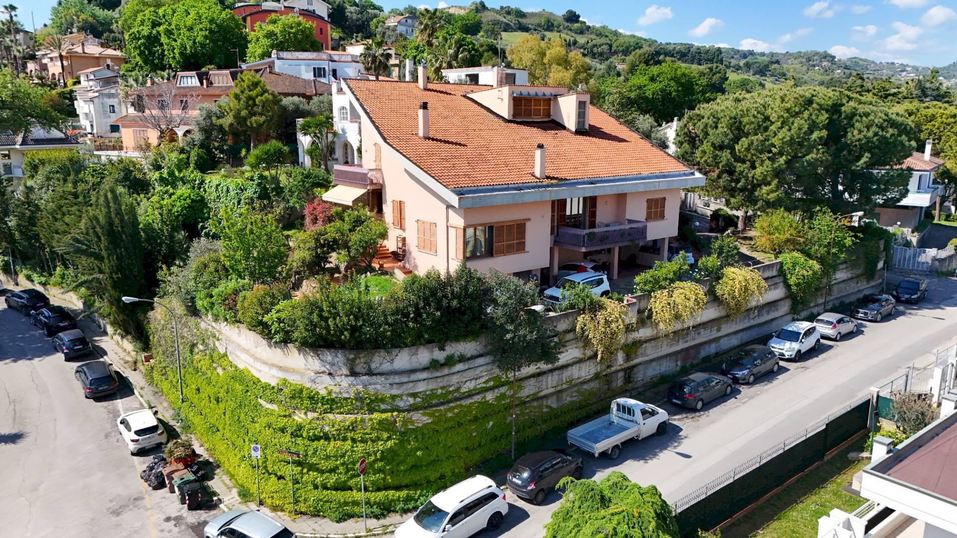 Foto 1 - Villa Via Sanzio Giovannelli
 
1, San Benedetto del Tronto - foto 1