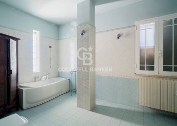 Foto 19 - Villa Via Giuseppe Ungaretti
 
32, Aradeo - photo 19