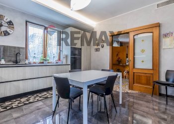Sala da pranzo - Villa Via Missori
 
22, Rho - foto 25