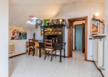 Sala da pranzo - Villa Via Missori
 
22, Rho - foto 68