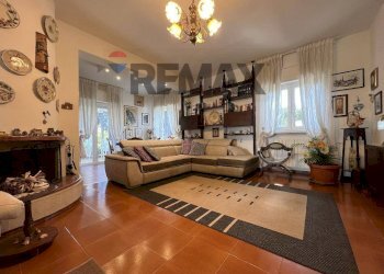 Soggiorno - Villa Via Giuseppe Fanelli
 
228, Bari - photo 17
