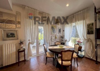 Sala da pranzo - Villa Via Giuseppe Fanelli
 
228, Bari - photo 19