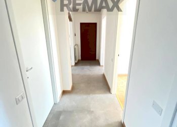 Hall / corridoio - Three-room apartment Via Breira
 
8, Cuveglio - photo 3