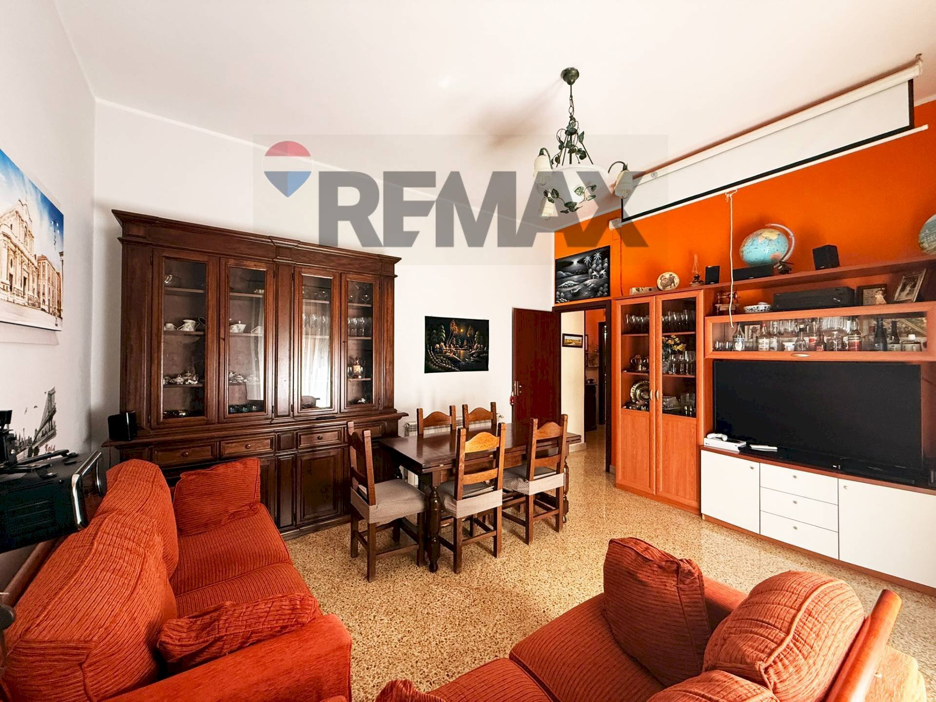 Sala da pranzo - Four-room apartment Via Patti
 
31, Palermo - photo 1