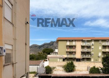 Edificio all\'aperto - Four-room apartment Via Patti
 
31, Palermo - photo 25