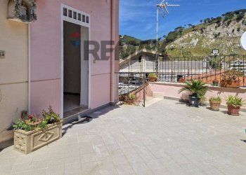 Terrazza - Two-room apartment Via Alla Falconara
3, Palermo - photo 6
