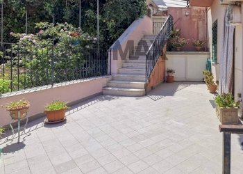 Terrazza - Two-room apartment Via Alla Falconara
3, Palermo - photo 25