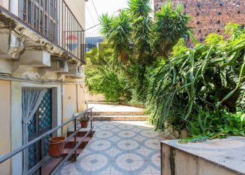 Terrazza - Apartment Via Antonino Di Sangiuliano
 
139, Catania - photo 3