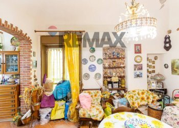 Sala da pranzo - Apartment Via Antonino Di Sangiuliano
 
139, Catania - photo 30