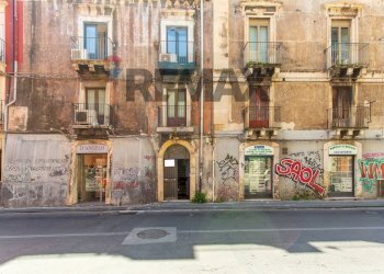 Edificio all\'aperto - Apartment Via Antonino Di Sangiuliano
 
139, Catania - photo 34