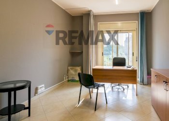 Ufficio - Office Via Leucatia
 
9, Catania - photo 7