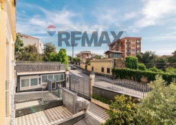 Edificio all\'aperto - Office Via Leucatia
 
9, Catania - photo 8