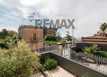 Edificio all\'aperto - Office Via Leucatia
 
9, Catania - photo 9