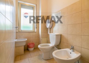 Bagno - Office Via Leucatia
 
9, Catania - photo 23