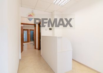 Hall / corridoio - Office Via Leucatia
 
9, Catania - photo 33