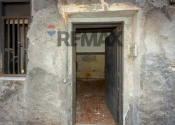 Hall / corridoio - Independent house Via Testulla
 
160 B, Catania - photo 18