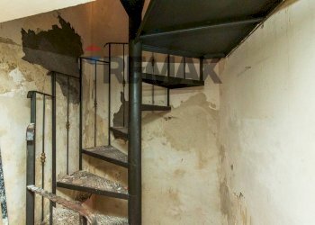 Scale - Independent house Via Testulla
 
160 B, Catania - photo 23