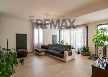 Soggiorno - Villa Via del Pozzo
 
24, San Giovanni la Punta - photo 13