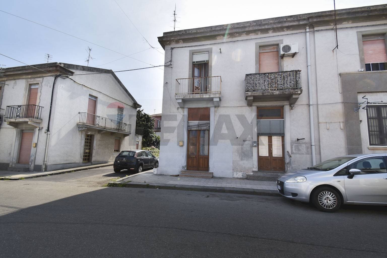 Edificio all\'aperto - Independent house via dei Giurati
 
31, Mascali - photo 1