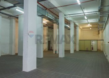 Parcheggio - Locale Commerciale Via Torino
132, Catania - foto 7