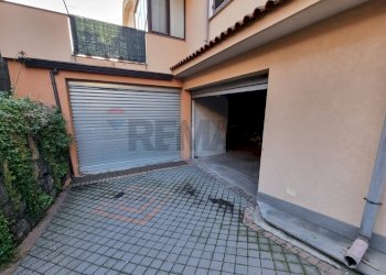 Terrazza - Box VIA DELLE ROSE
 
75/B, Misterbianco - photo 3