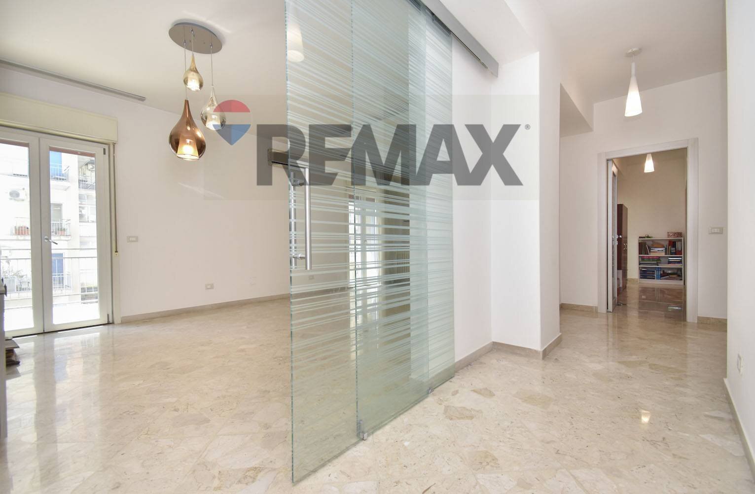 Hall / corridoio - Four-room apartment Via Caronda
 
446, Catania - photo 1
