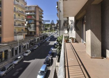 Balcone - Four-room apartment Via Caronda
 
446, Catania - photo 2