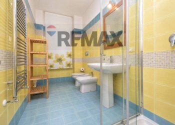Bagno - Four-room apartment Via Caronda
 
446, Catania - photo 14
