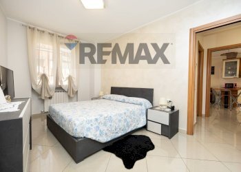Camera / camera da letto - Trilocale Via Luigi Besana
 
20, Cavenago di Brianza - foto 16