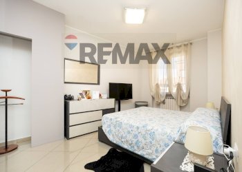 Camera / camera da letto - Trilocale Via Luigi Besana
 
20, Cavenago di Brianza - foto 17